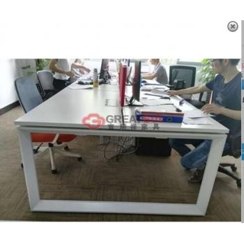 对向两人工作位
