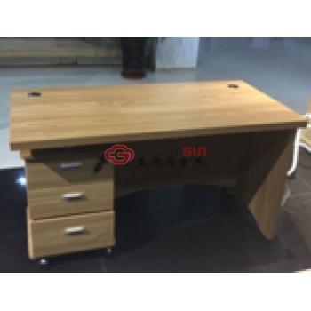 悦动办公桌1