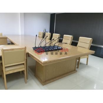 研判室会议桌