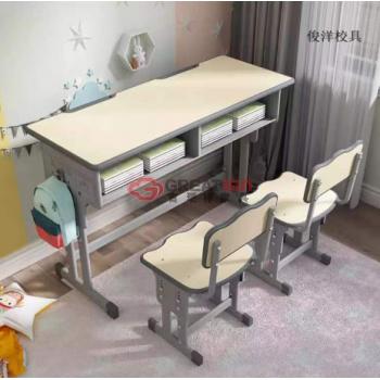 课桌