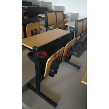 活动式E型课桌椅（前椅后桌）