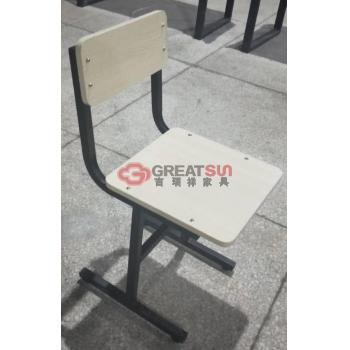 课椅