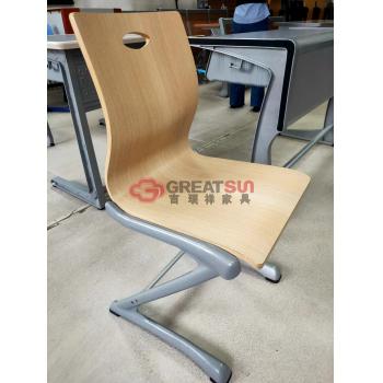 课椅
