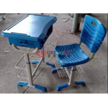 学生课桌椅