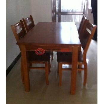 木制餐桌椅（四把餐椅）