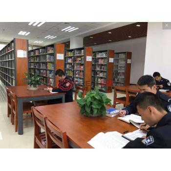 阅览桌