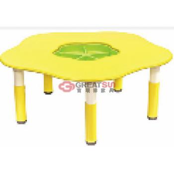 儿童桌多边形