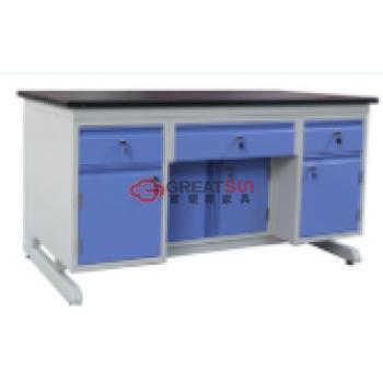 实验边台（大厅）