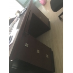 钢制办公桌