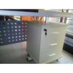 V4主管桌活动柜