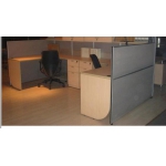 三人屏风工作位