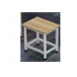 方凳